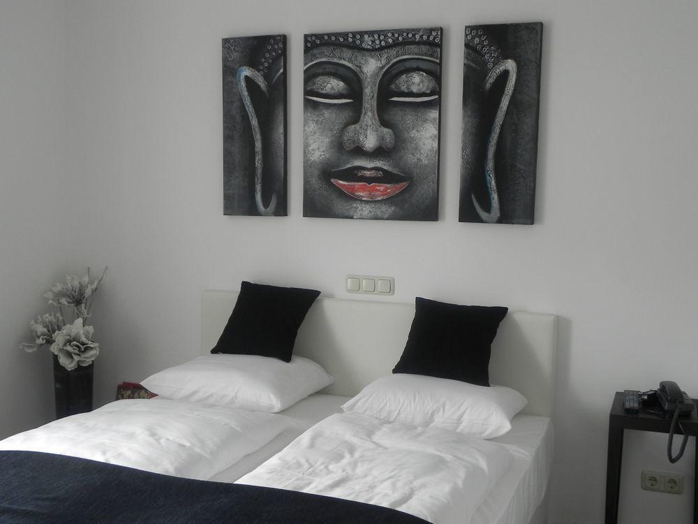 Hotel - Restaurant Uit De Kunst Вийлен Екстериор снимка