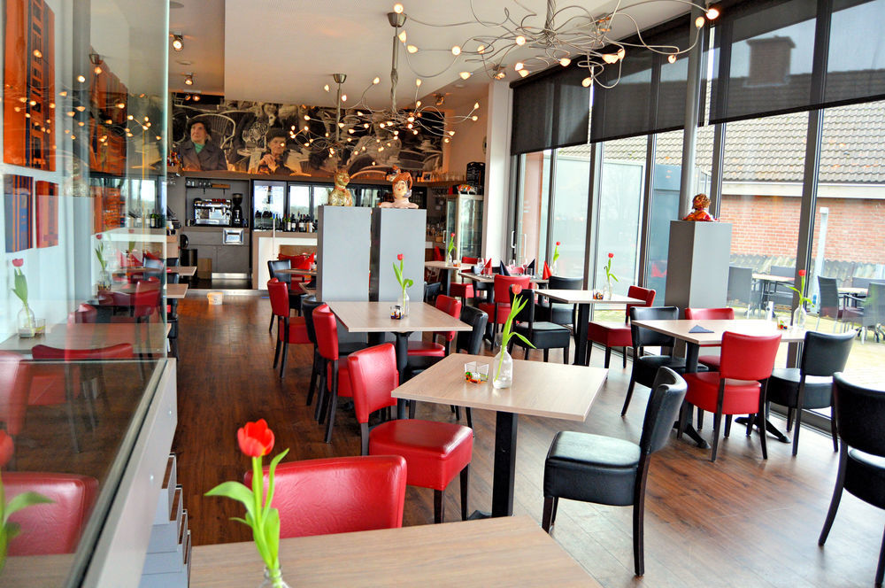 Hotel - Restaurant Uit De Kunst Вийлен Екстериор снимка